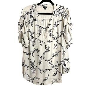 Torrid Blouse Womens 3X Cream Black Floral Harper Georgette Pullover Puff Sleeve